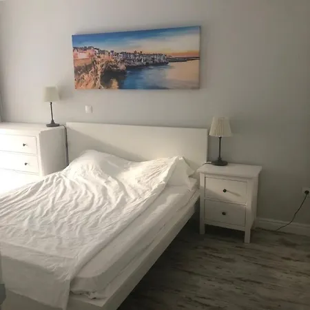 Beach Apt B-19 * بورغاس